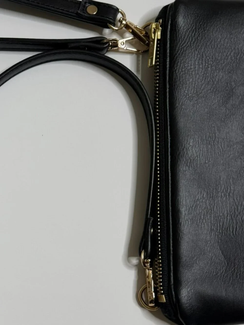 Modern Mackerie classic black